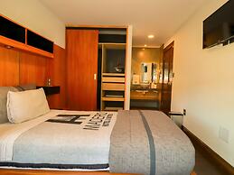 Madero Hotel & Suites