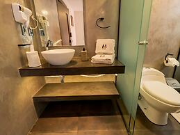 Madero Hotel & Suites