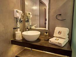 Madero Hotel & Suites