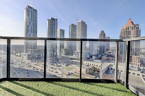 Grand Royal Condos -Mississauga SQ One