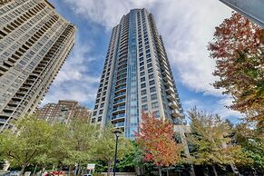 Grand Royal Condos -Mississauga SQ One