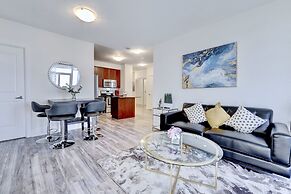 Grand Royal Condos -Mississauga SQ One