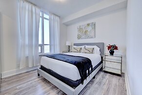 Grand Royal Condos -Mississauga SQ One
