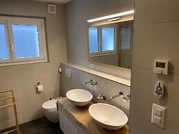 Spring Inn Apartments