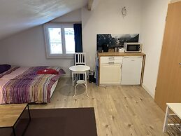 Spring Inn Apartments