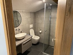 Spring Inn Apartments