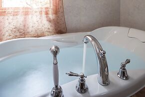 Cherry Valley Manor Luxury Bed and Breakfast