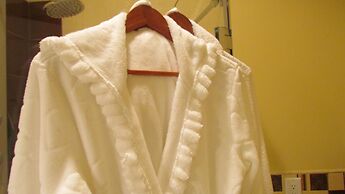 Cherry Valley Manor Luxury Bed and Breakfast