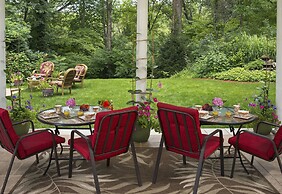 Cherry Valley Manor Luxury Bed and Breakfast