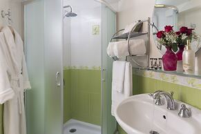 Cherry Valley Manor Luxury Bed and Breakfast