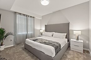 Sweet Suite Sleeps 6 @ Storey Lake By Shine Villas 2 Bedroom Apts