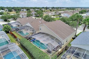 2 Suites, 1 King, 5 Beds: Pool. Games Room #810 5 Bedroom Villa