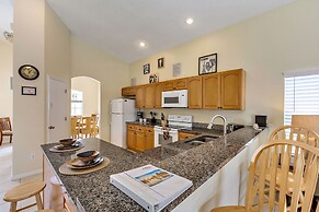 2 Suites, 1 King, 5 Beds: Pool. Games Room #810 5 Bedroom Villa