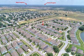 2 Suites, 1 King, 5 Beds: Pool. Games Room #810 5 Bedroom Villa