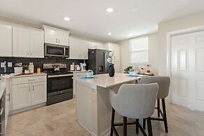 Resort Life At Storey Lake By Shine Villas, #702 2 Bedroom Apts