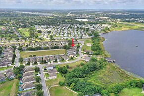 Gold Rest @ Calabay Parc Tower Lake By Shine 412 4 Bedroom Villa