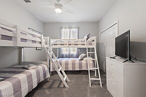 Gold Rest @ Calabay Parc Tower Lake By Shine 412 4 Bedroom Villa