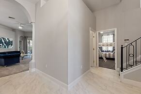 Gold Rest @ Calabay Parc Tower Lake By Shine 412 4 Bedroom Villa