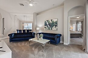 Gold Rest @ Calabay Parc Tower Lake By Shine 412 4 Bedroom Villa