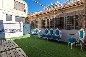 Beautiful Classic Designed 3-bed Villa in Lisboa