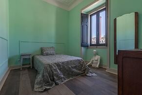 Beautiful Classic Designed 3-bed Villa in Lisboa