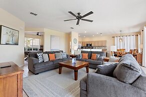 Miles Around At Highlands Reserve By Shine Villas 6 Bedroom Home