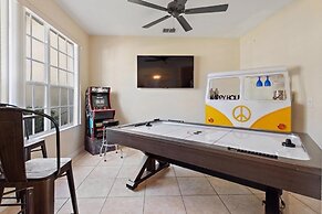 Miles Around At Highlands Reserve By Shine Villas 6 Bedroom Home