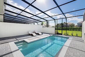 Sun Traveler @ Solterra By Shine Villas #113 5 Bedroom Townhouse