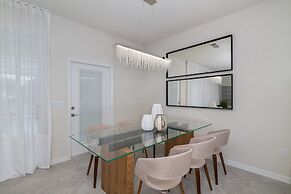 Sun Traveler @ Solterra By Shine Villas #113 5 Bedroom Townhouse