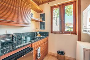 Cozy Bungallow With Pool at Green Village AA3