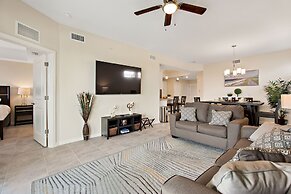 Triple Header @ Storey Lake By Shine Villas 3 Bedroom Apts