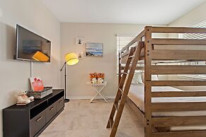 Triple Header @ Storey Lake By Shine Villas 3 Bedroom Apts