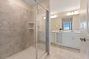 Triple Header @ Storey Lake By Shine Villas 3 Bedroom Apts