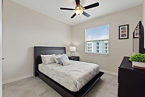 Triple Header @ Storey Lake By Shine Villas 3 Bedroom Apts