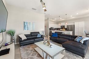 Fireworks @ Night -storey Lake By Shine Villas 709 2 Bedroom Apts