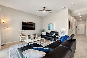 Fireworks @ Night -storey Lake By Shine Villas 709 2 Bedroom Apts