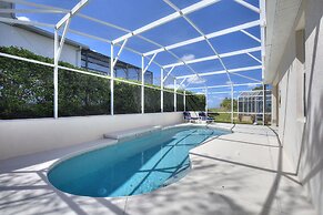 Sun Living: Golf Community, Private Pool 809 4 Bedroom Villa