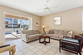 Sun Living: Golf Community, Private Pool 809 4 Bedroom Villa