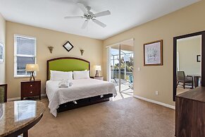 Sun Living: Golf Community, Private Pool 809 4 Bedroom Villa