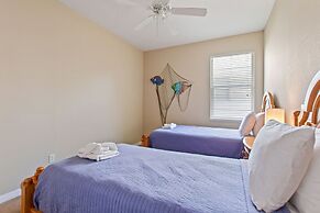 Sun Living: Golf Community, Private Pool 809 4 Bedroom Villa