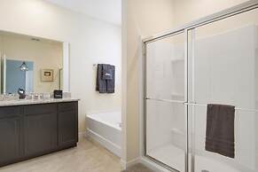 Lake View at Solterra Resort 7 Bedrooms, Sleeps 18 7 Villa