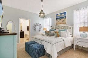 Lake View at Solterra Resort 7 Bedrooms, Sleeps 18 7 Villa