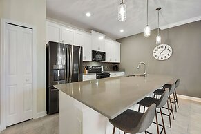 Magic Lily - Storey Lake By Shine Villas #834 4 Bedroom Townhouse