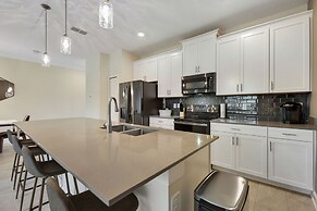 Magic Lily - Storey Lake By Shine Villas #834 4 Bedroom Townhouse