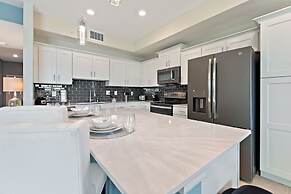 Decadent Penguin - Storey Lake By Shine Villas 704 2 Bedroom Apts