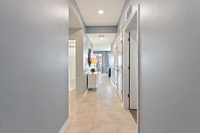 Decadent Penguin - Storey Lake By Shine Villas 704 2 Bedroom Apts