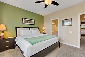 Vista Cay Resort, Next To Universal 821 3 Bedroom Townhouse