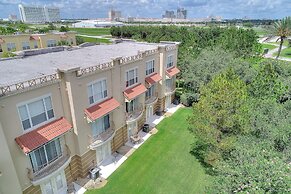 Vista Cay Resort, Next To Universal 821 3 Bedroom Townhouse