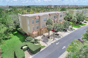Vista Cay Resort, Next To Universal 821 3 Bedroom Townhouse