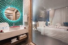 Grand Fleuve Boutique